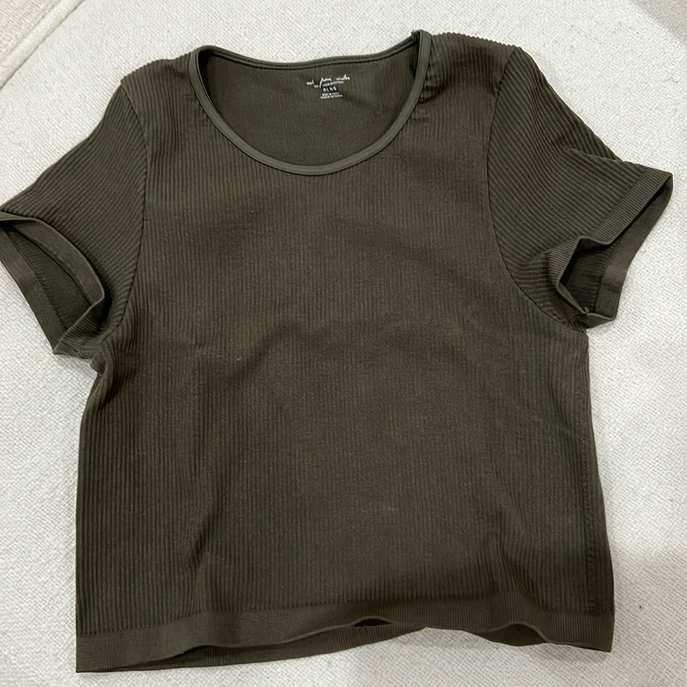 crop top